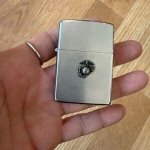 Vintage Zippo United States Marine Corps emblem brushed chrome windproof lighter